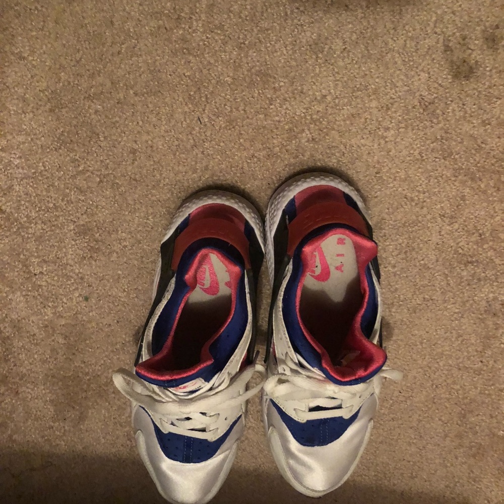 Nike - Picture 3 of 3